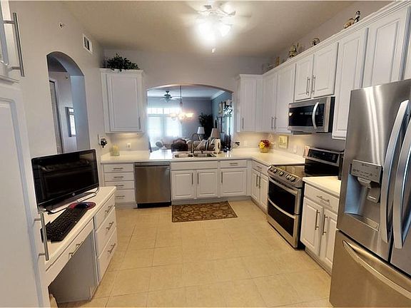 3rd image of 1220 Vaux Blvd APT 302