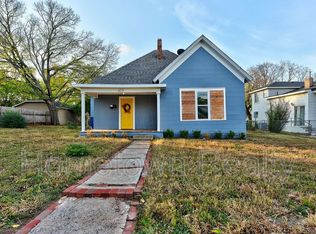 413 E Washington Ave #B, Guthrie, OK 73044
