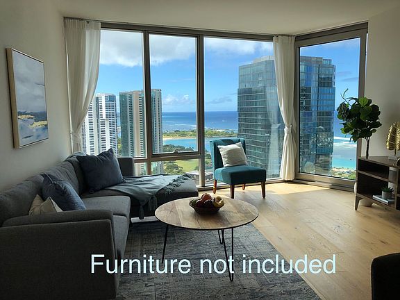 2nd image of 1001 Queen St #3312