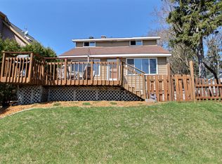 34733 Elm St, Oconomowoc, WI 53066