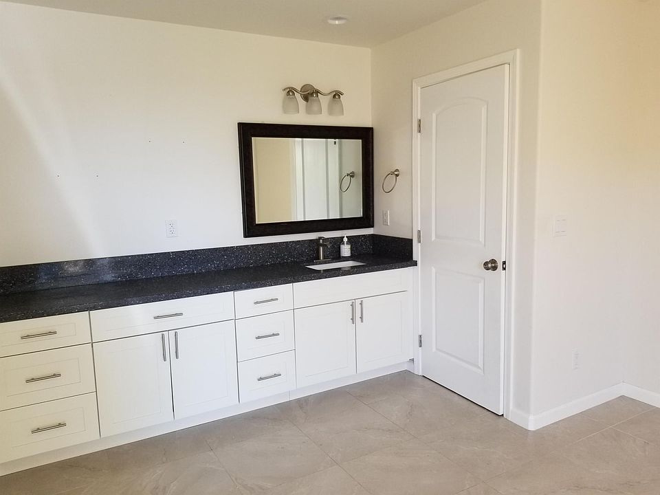 1st image of 4494 Sierra Dr #1