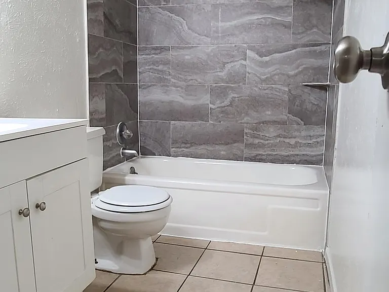 2703 Ponderosa St — Photo 12