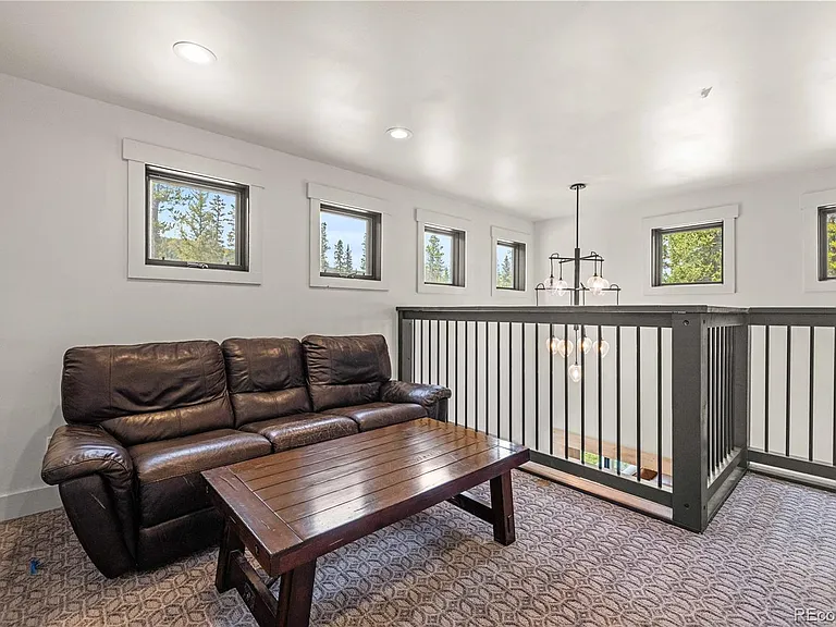 53 Rena Rd — Photo 20