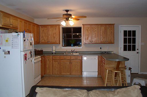 2nd image of 1239 Ervenberg Ave
