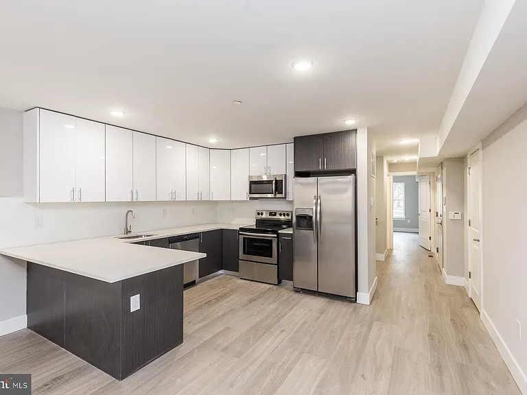 1724 N Marshall St #B — Photo 3