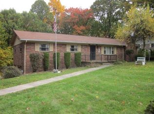 418 Maxwell Hill Rd, Beckley, WV 25801