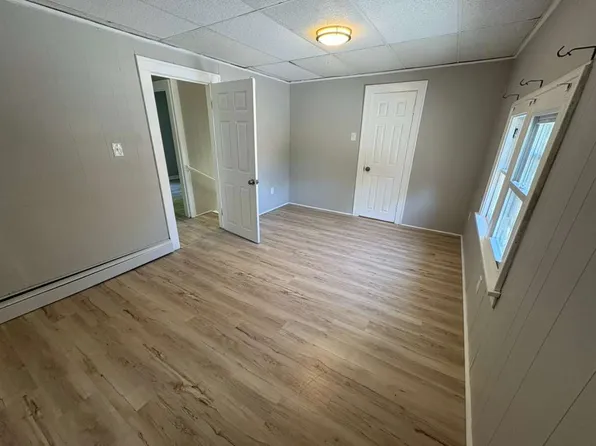 1701 4th St, Rensselaer, NY 12144