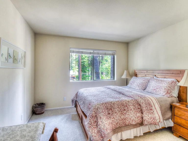 Queen bedroom 2