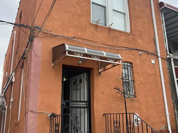 863 East 49th Street image 31 of 33