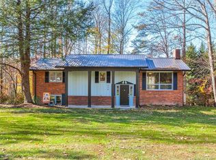 158 W Sweetbriar Ln, Etowah, NC 28729