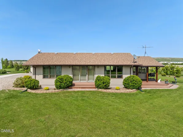 5892 133rd Ave NW, Williston, ND 58801