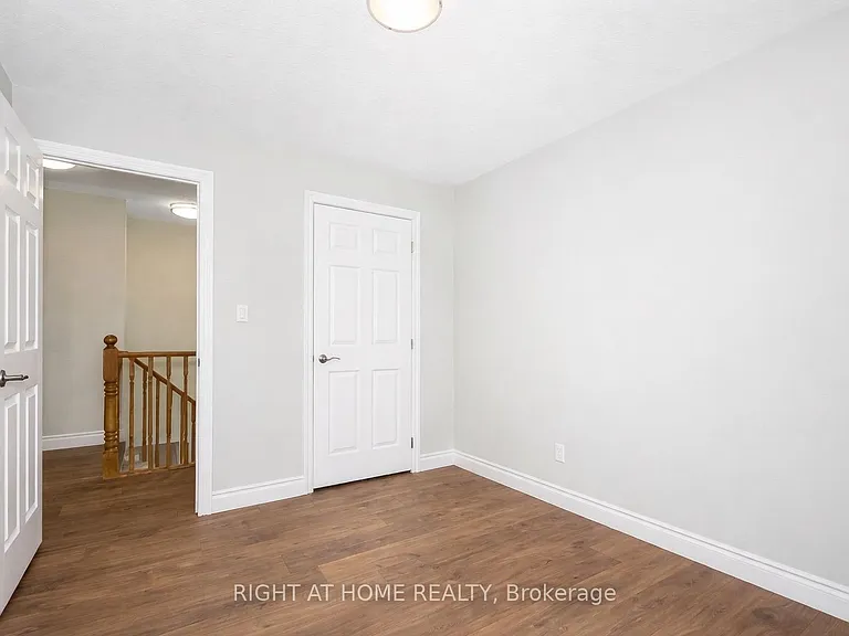 829 Farmstead Dr — Photo 11