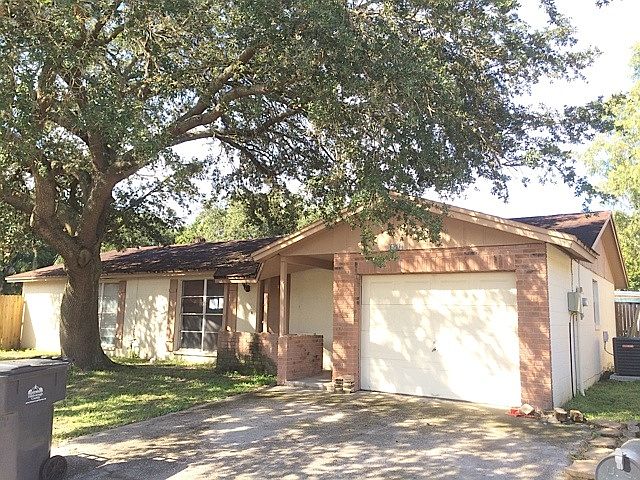 1st image of 10120 Pine Trails Ct