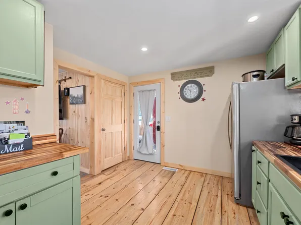 336 New Hampton Road, Franklin, NH 03235