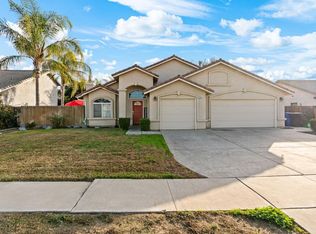 1011 Makenna St, Lemoore, CA 93245