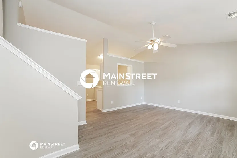 358 Wallace Way — Photo 2