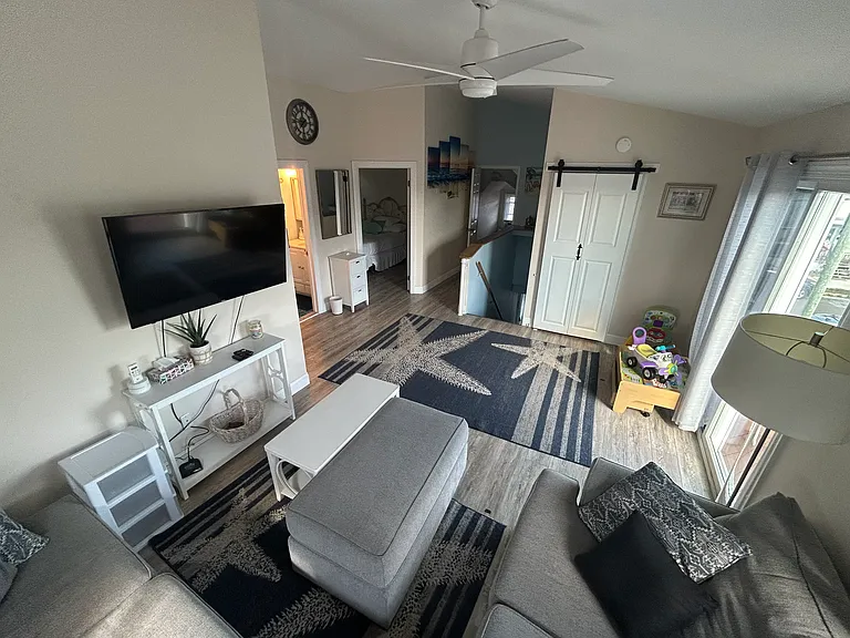 126 W Andrews Ave #1B — Photo 3