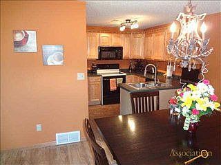 4th image of 4828 Whispering Pines Dr