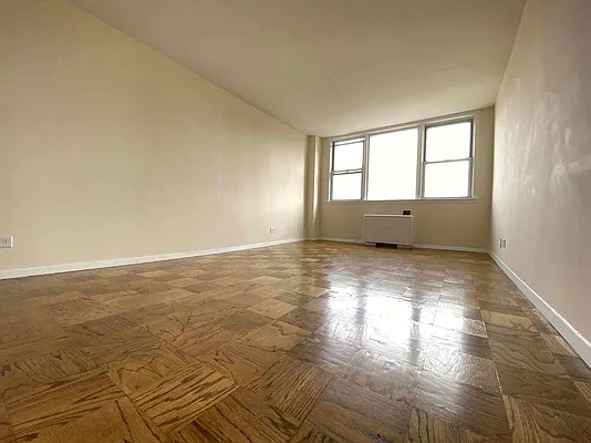 Rented by Bond New York | media 16