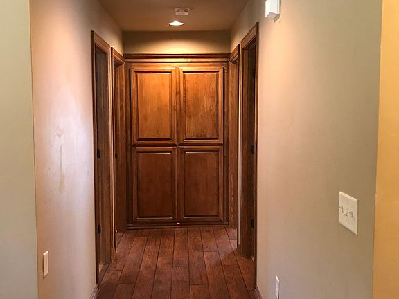 3rd image of 2149 Erin Pl