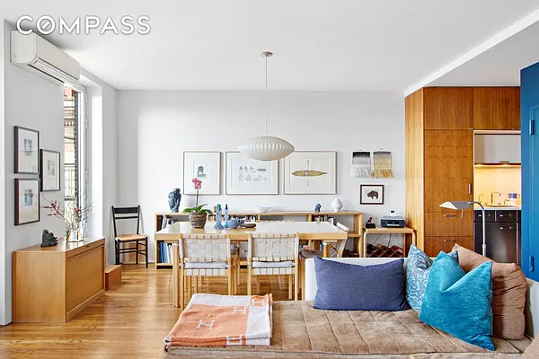 Sold by Compass | media 2