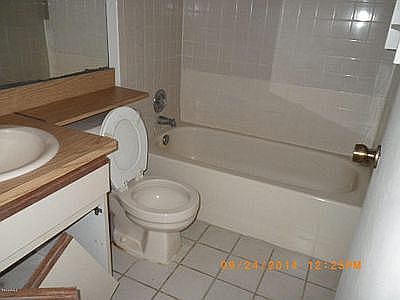 5th image of 3060 Sir Hamilton Cir #4