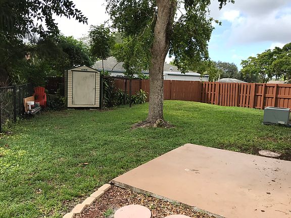 2nd image of 9400 SW 49th Pl