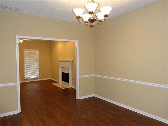 3rd image of 2115 Golden Valley Dr