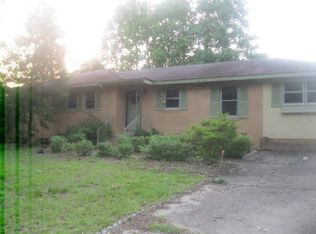 313 Pinewood Dr, Dublin, GA 31021