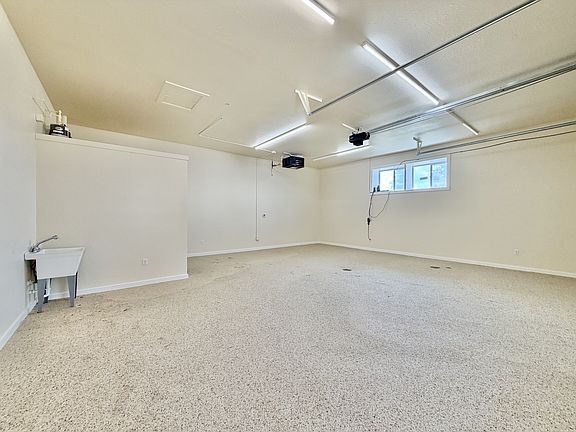 5th image of 898 Arthur Dr #6