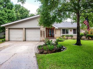 16207 Cavendish Dr, Houston, TX 77059