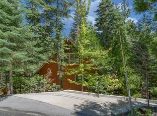 27004 Tunnel Dr, Lake Arrowhead, CA 92352