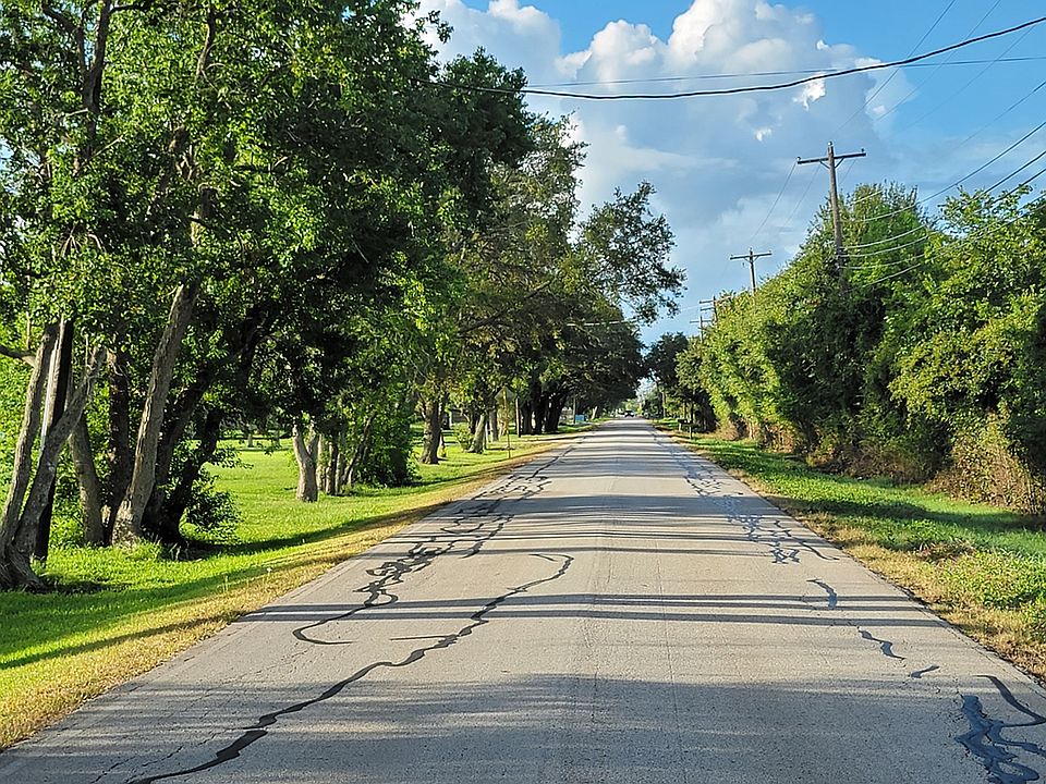 2nd image of 455 County Road 142
