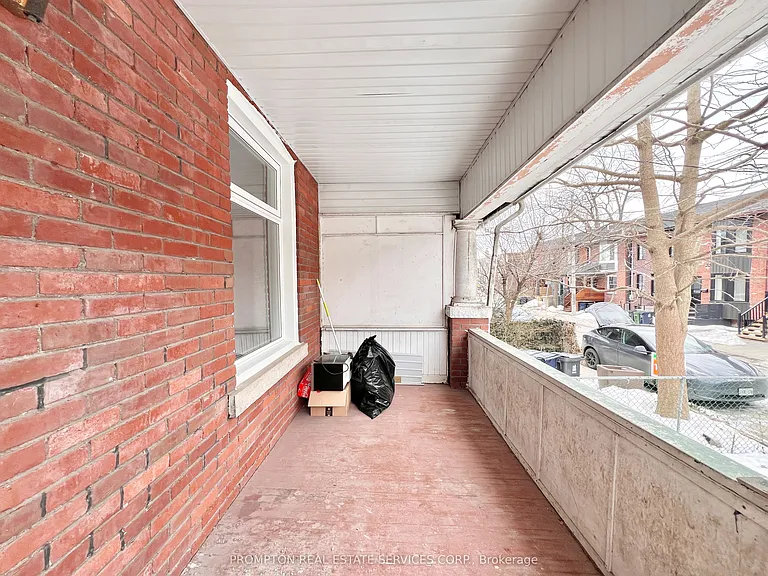 17 Winnifred Ave — Photo 46