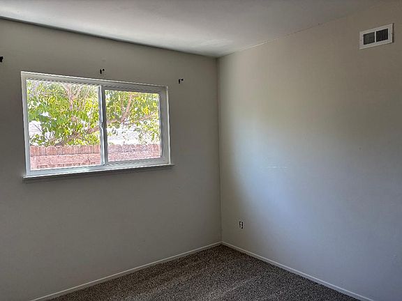 3rd image of 4361 Rolfe Rd