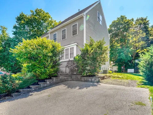 39 Mechanic St #A, Foxboro, MA 02035