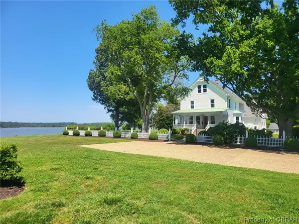 594 Colony Rd, Newport News, VA 23602