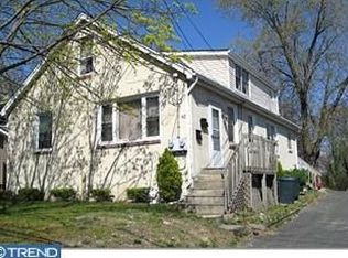 425 N Warwick Rd, Magnolia, NJ 08049