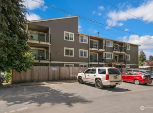 939 N 101st St UNIT 104, Seattle, WA