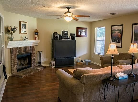 2nd image of 8417 Glen Falls Ln