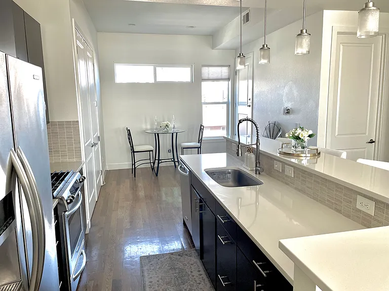 1733 Grove St #2 — Photo 15