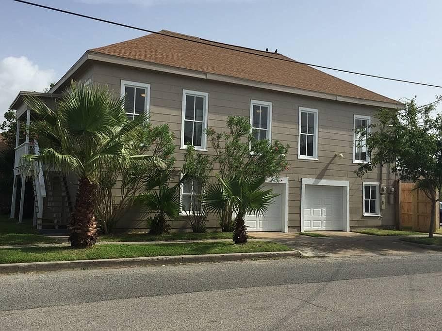 Front of house & garage