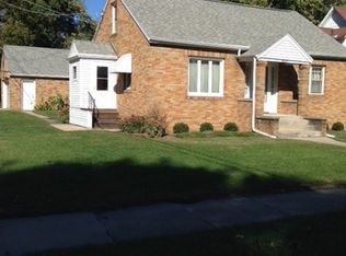 404 8th St, Mendota, IL 61342