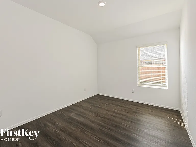7514 Oakmont Ave — Photo 11