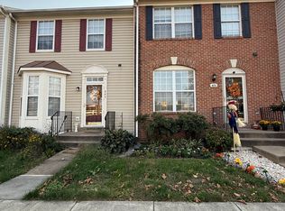449 Silverbell Ter NE, Leesburg, VA 20176