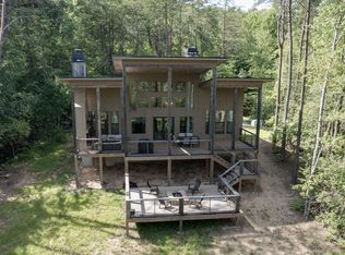 59 Overlook Dr, Blue Ridge, GA 30513