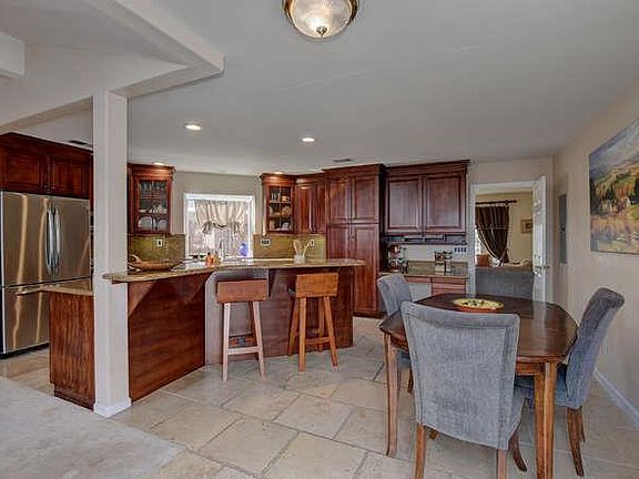 5th image of 766 Loyalton Dr