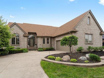 19996 Devonshire Ln, Macomb, MI, 48044