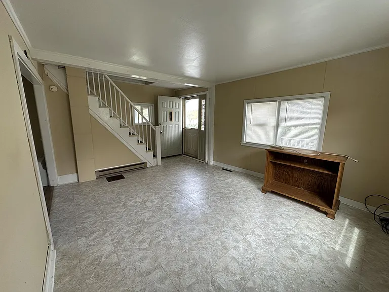 111 Erie St — Photo 9