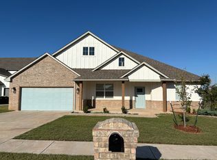 1421 Hickory Cir, Piedmont, OK 73078